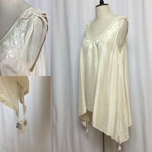 Anthropologie  Maeve silk top